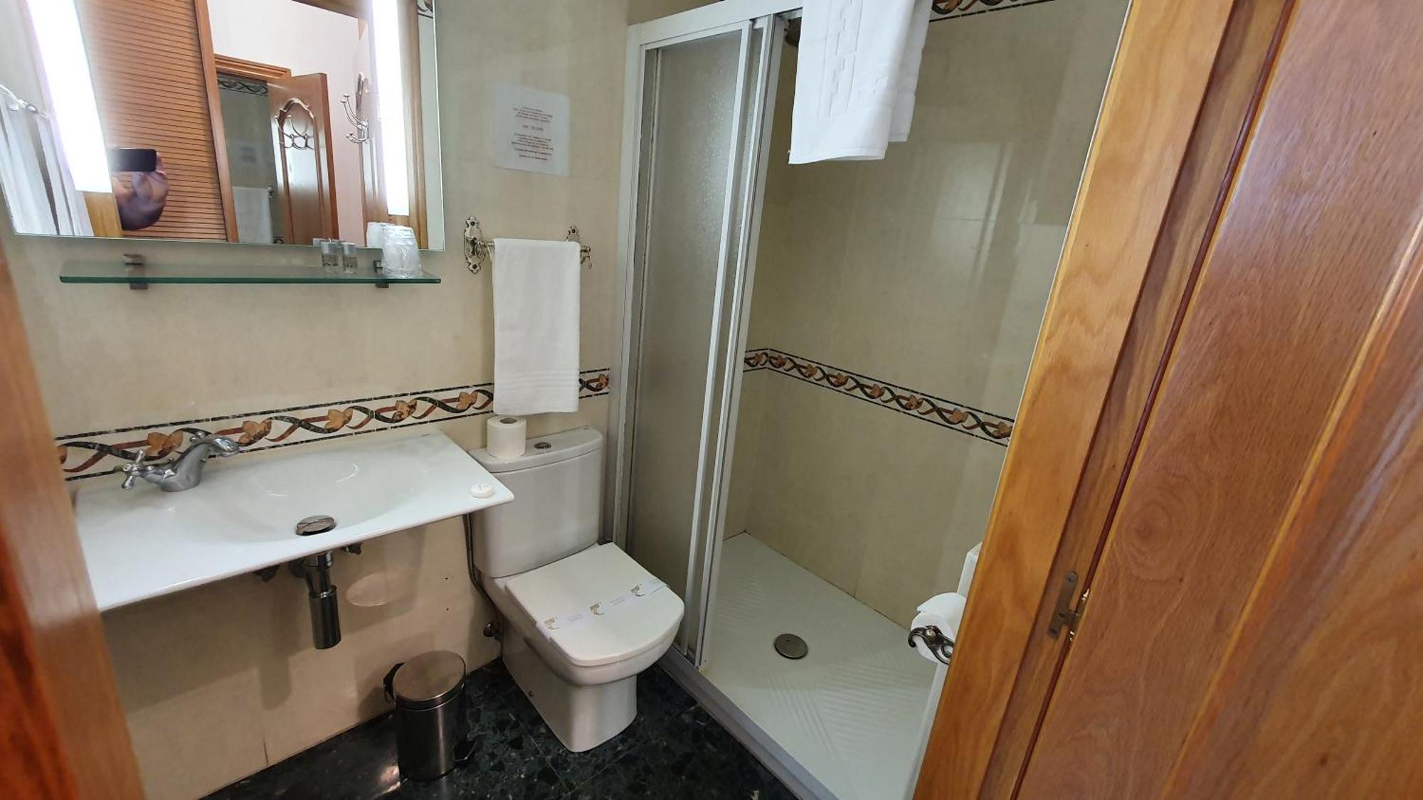 Hostal Ansonea Bera  Cameră foto