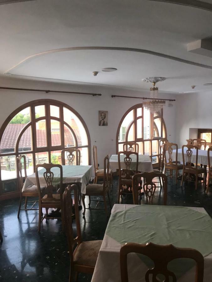 Hostal Ansonea Bera  Exterior foto
